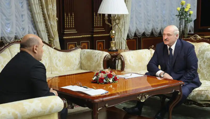 Лукашенко отвергает версию с отравлением Навального