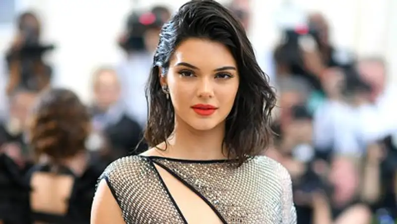 Названы самые высокооплачиваемые модели года