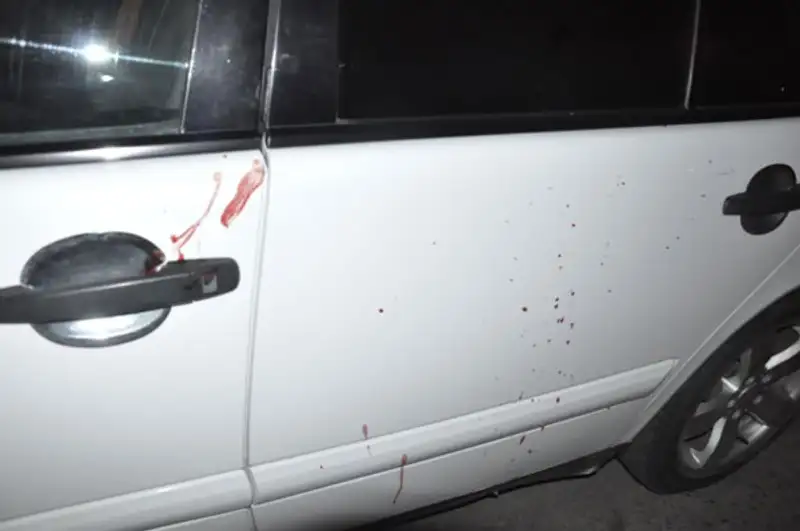 В Алматы пьяный водитель сбил четверых дорожных рабочих, один погиб, фото - Новости Zakon.kz от 08.04.2013 18:58