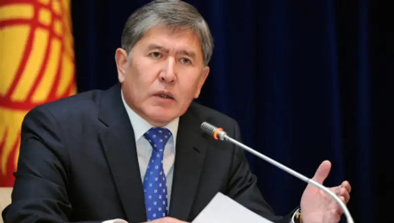 Экс-президента Кыргызстана лишили статуса лидера партии