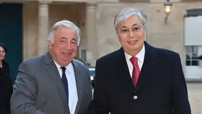 Касым-Жомарт Токаев и Жерар Ларше, приглашение в Казахстан, визит во Францию , фото - Новости Zakon.kz от 30.11.2022 00:05