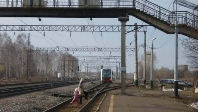 В Акмолинской области машинист поезда предотвратил наезд на мужчину