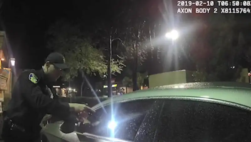 Полиция расстреляла спящего в машине рэпера