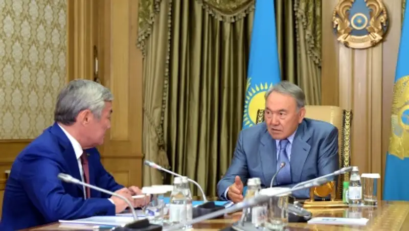 Глава государства поручил ликвидировать аварийные и трехсменные школы