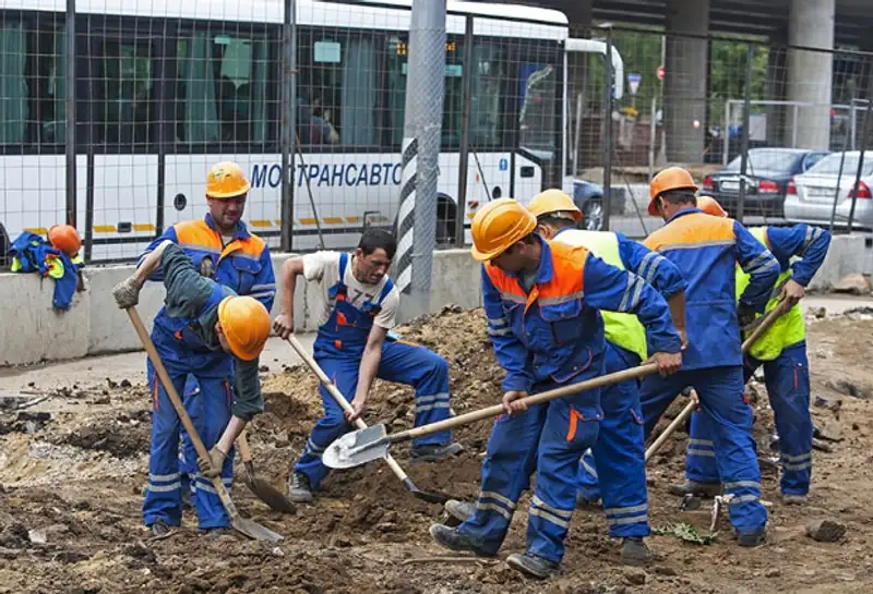 Путь гастарбайтера: от вокзала до вокзала Путь гастарбайтера: от вокзала до вокзала, фото - Новости Zakon.kz от 25.10.2013 17:25