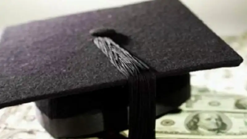 В Казахстане выделены более 32 тыс. грантов на обучение