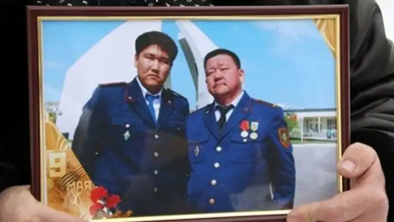 Военный суд по делу об убийстве полицейского в Актау оставил приговор без изменения