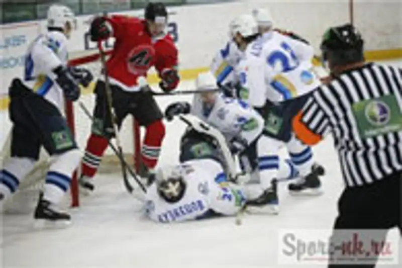 «Барыс» за 24 секунд до финального свистка вырвал победу в Новокузнецке