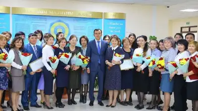 Нұр Отан, фото - Новости Zakon.kz от 04.10.2018 18:30