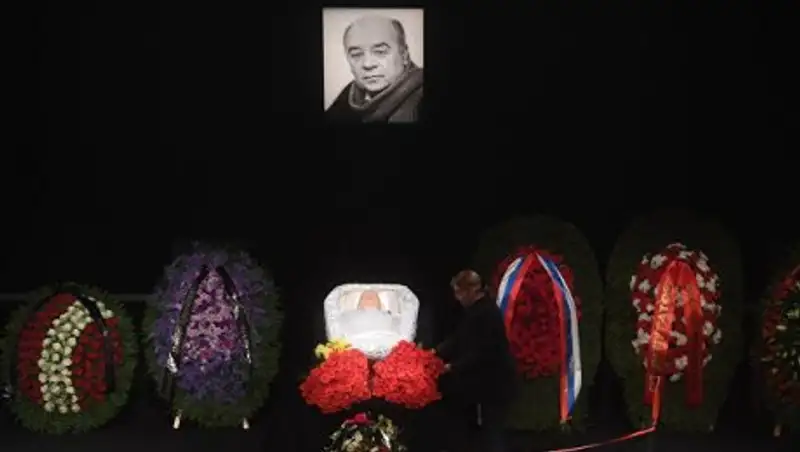 В Москве прощаются с Леонидом Броневым