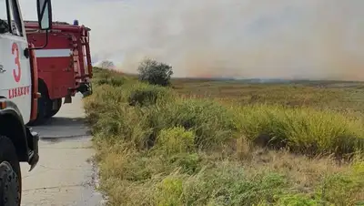 В Костанайской области ограничено движение на дорогах из-за пожаров, фото - Новости Zakon.kz от 03.09.2022 16:59