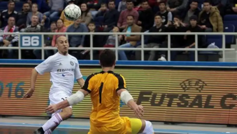 «Кайрат» разгромил «Никарс»