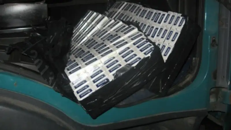 Крупную контрабанду сигарет и лекарств пресекли казахстанские пограничники