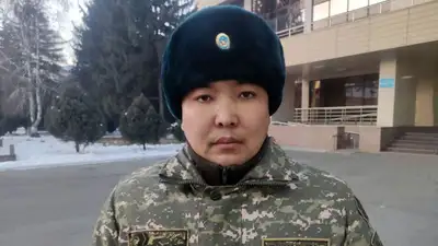 спас из пожара двоих детей и их маму, фото - Новости Zakon.kz от 15.12.2022 20:31