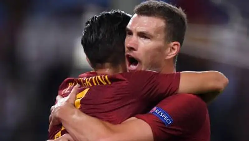 "Манчестер Юнайтед" и "Рома" встретятся в полуфинале Лиги Европы