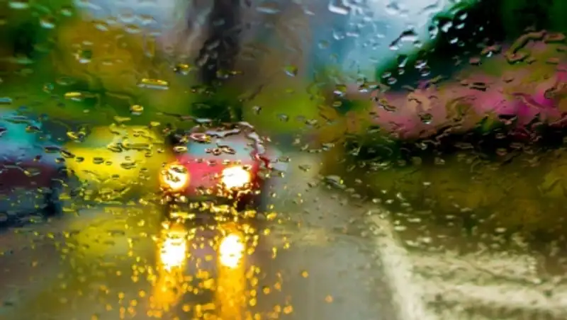 24 апреля на большей части Казахстана сохраняются дожди с грозами