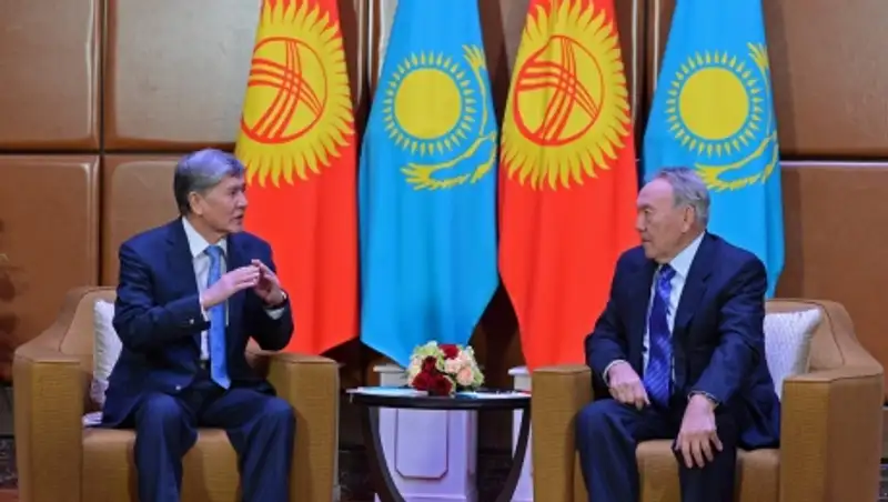 Лидер Кыргызстана поблагодарил Назарбаева за плодотворное сотрудничество