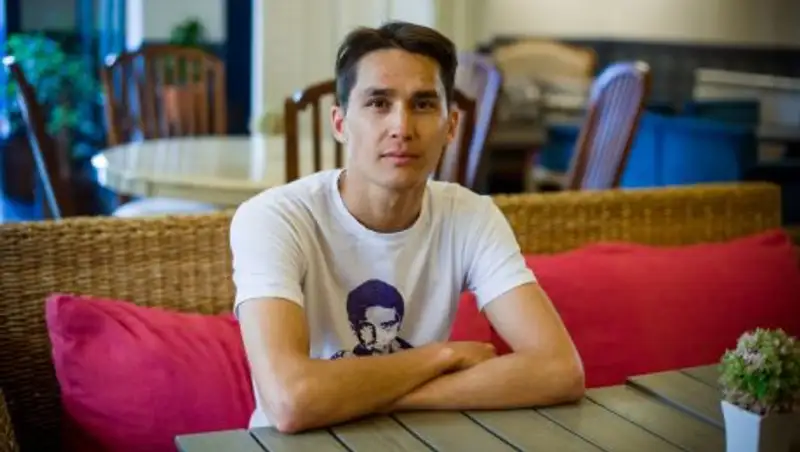 "100 новых лиц Казахстана": Казахстанец создает реалистичные восковые фигуры