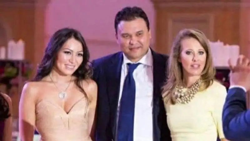 Глава СК-Фармация объяснил свое фото с Собчак