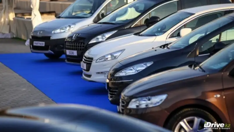 Продажи казахстанских автомобилей за месяц выросли на треть