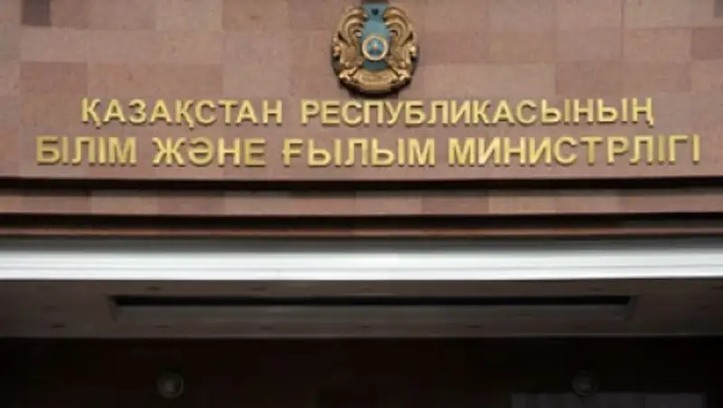 Утверждены правила учета лиц, желающих усыновить детей