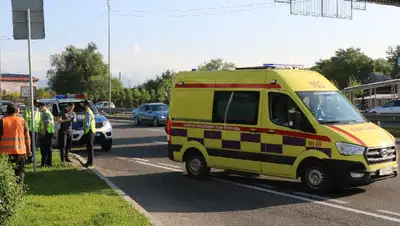 ДТП, скорая помощь, полиция , фото - Новости Zakon.kz от 18.04.2022 10:35