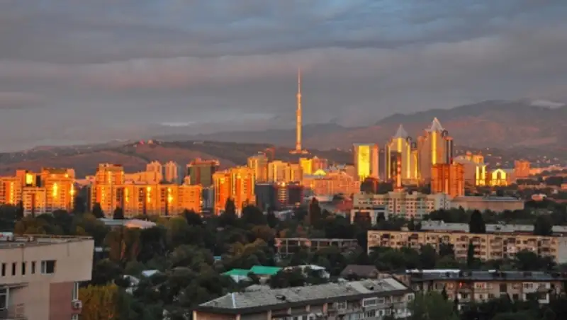 Алматы попал в двадцатку недорогих городов для путешествий на 8 Марта