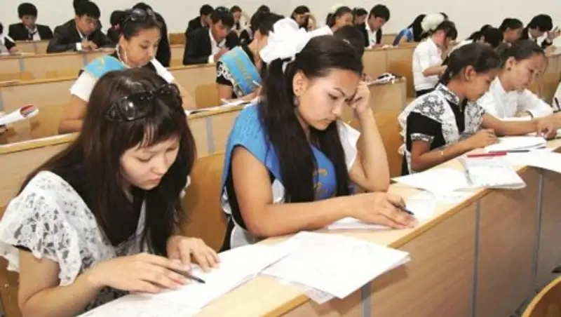 В Семее выпускница не набрала ни одного балла на ЕНТ