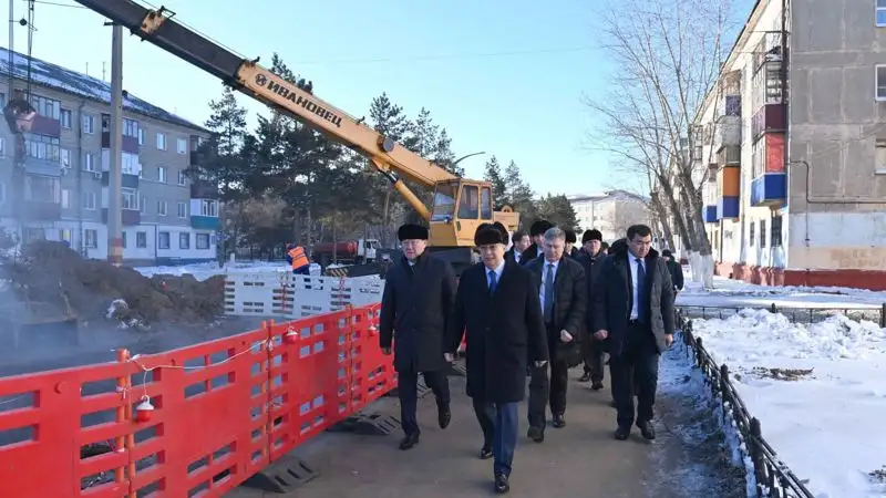 Токаев о теплосетях по стране:  Так долго продолжаться не может