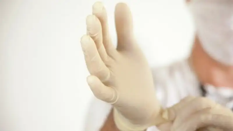 В США медсестру подозревают в причастности к смертям 60 детей