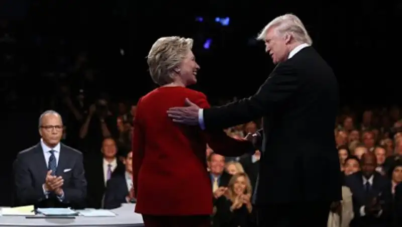 Подсчеты показали отставание Трампа от Клинтон на 1 млн голосов