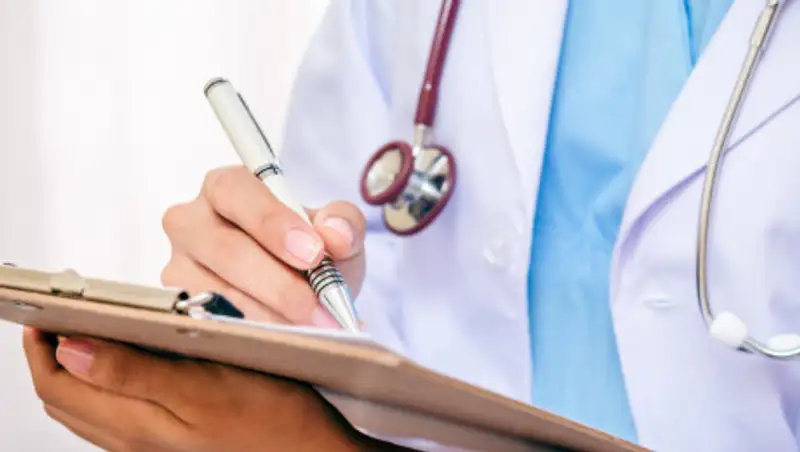 Больше всего заразившихся COVID-19 медиков в Нур-Султане и Алматы