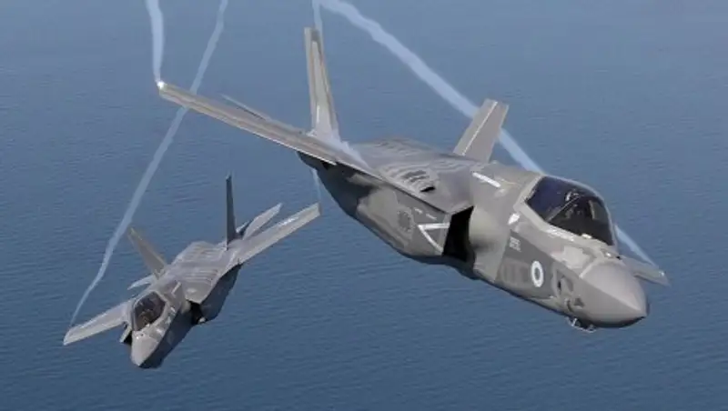 Пентагон приостановил полеты F-35