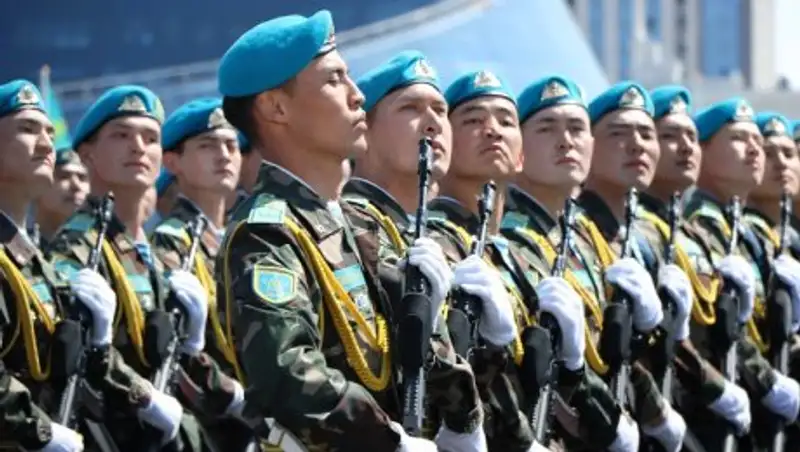 На вооружении казахстанской армии появились квадроциклы и багги