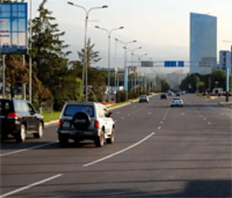 Акимат Алматы уточнил информацию о "платных дорогах в городе" , фото - Новости Zakon.kz от 28.03.2013 19:51
