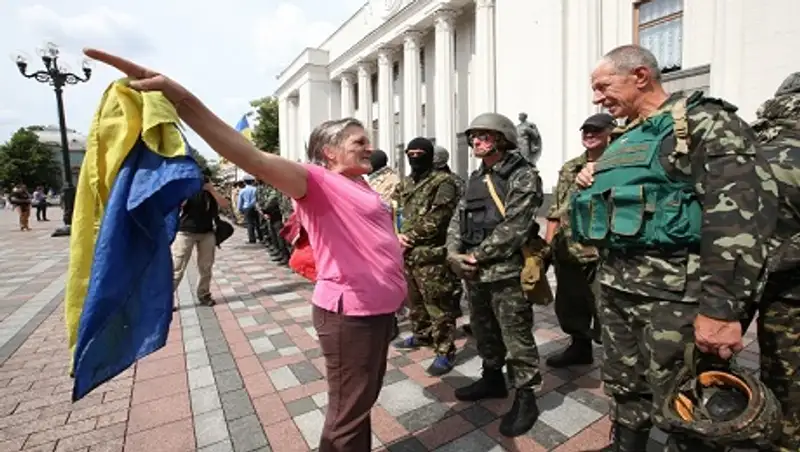В Киеве на площади Независимости проходит очередное "народное вече"