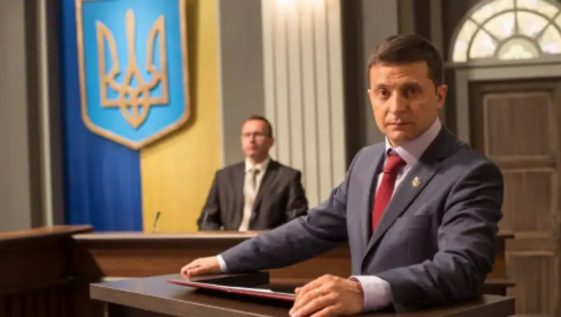 В Украине потребовали наказать Зеленского за "даунов" и "олигофренов"