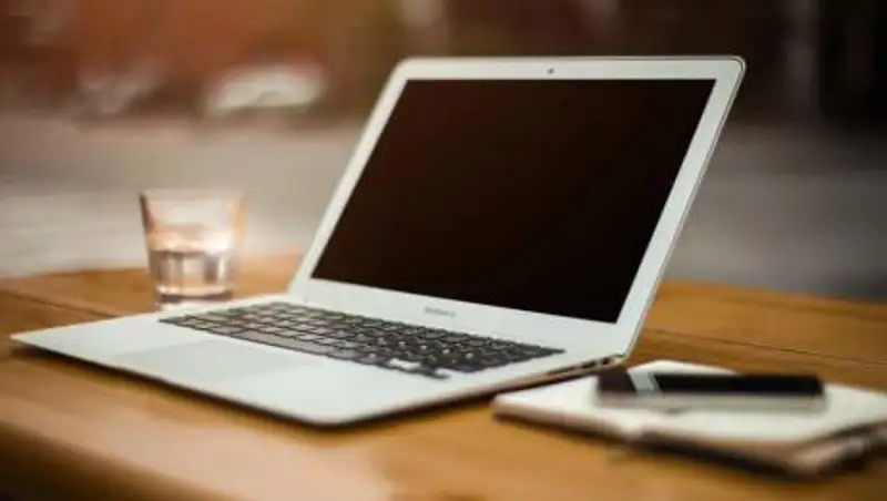 Чиновников подозревают в хищении ноутбуков, закупленных для малообеспеченных семей