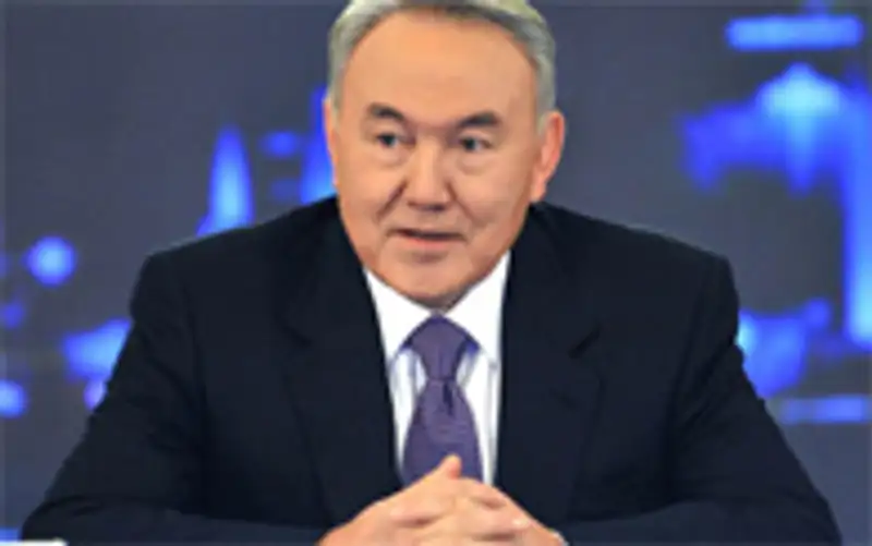 Назарбаев против того, чтобы студенты и школьники Казахстана носили паранджу и хиджабы, фото - Новости Zakon.kz от 11.03.2011 20:22