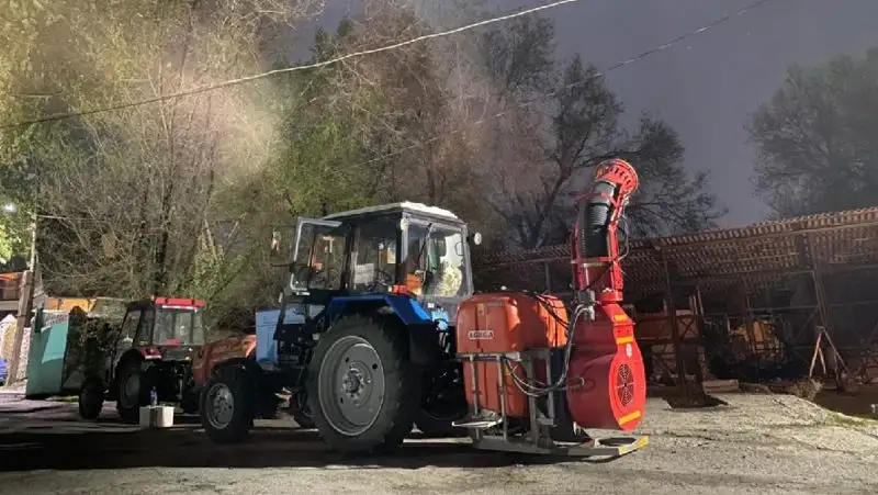 Обработка зеленых насаждений от вредителей началась в Алматы