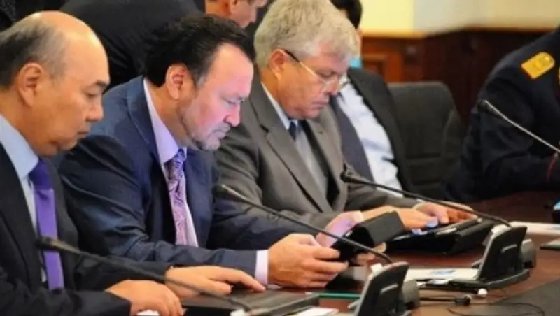 У казахстанских чиновников появится "мобильное рабочее место"