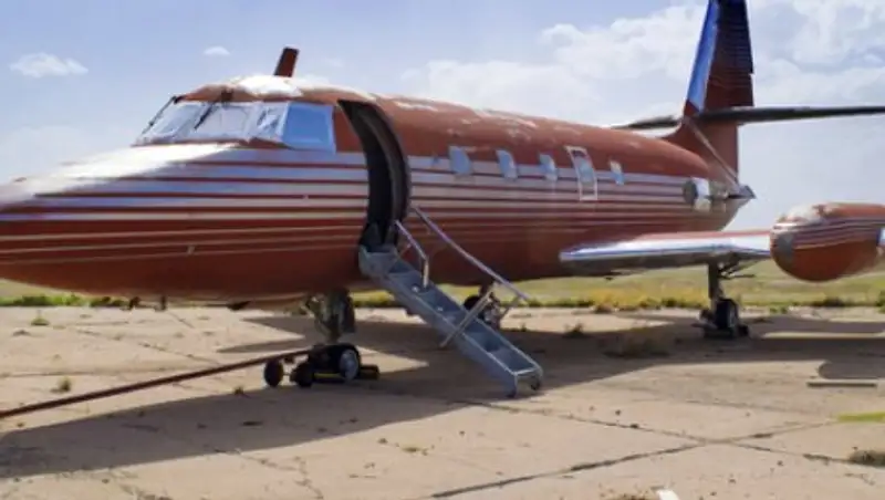 Самолет Элвиса Пресли продали на аукционе за 430 тысяч долларов