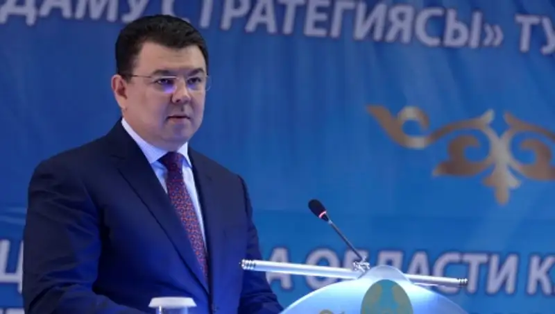 Бозумбаев: Казахстан планирует нарастить добычу урана в 2016 году