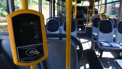 график работы общественного транспорта, фото - Новости Zakon.kz от 31.12.2021 11:12