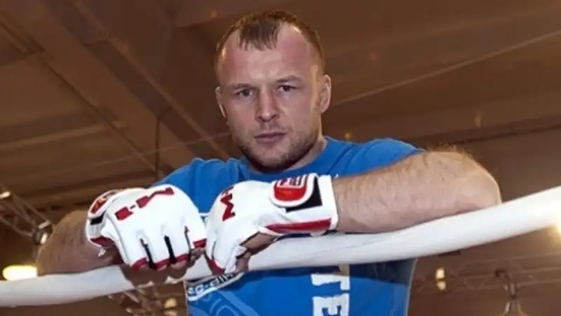 Шлеменко:было бы интересно посмотреть на Мэйуэзера с GGG, но боюсь, этого боя не будет