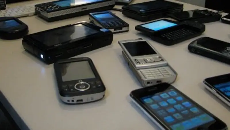 Мобильные телефоны, украденные в Алматы, находят в Бишкеке