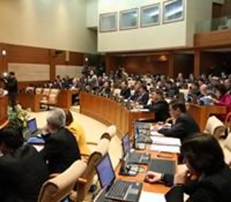 На пленарном заседании Мажилис принял пакет законопроектов, фото - Новости Zakon.kz от 08.05.2013 18:57