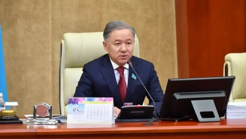 Нигматулин акцентировал внимание госорганов на конкурентоспособности товаров на рынке ЕАЭС