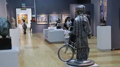 какие произведения искусства можно завозить в Казахстан без НДС частным музеям, фото - Новости Zakon.kz от 16.03.2023 10:11