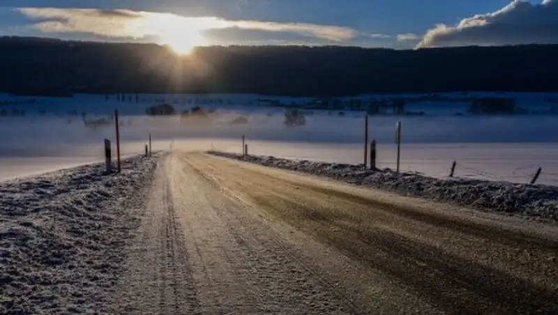 Туман и гололед прогнозируют казахстанские синоптики в субботу